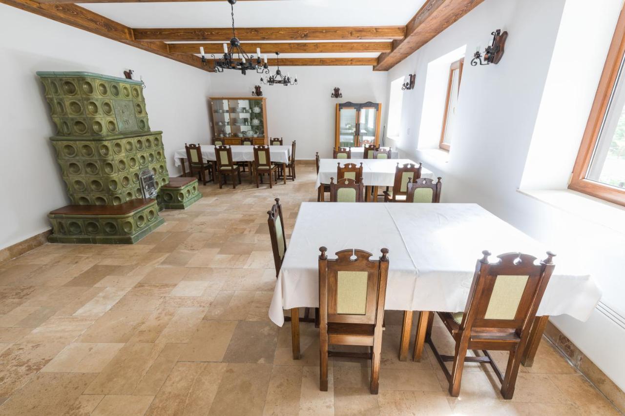 Alsovadacs Vadaszhaz Panzio Bed & Breakfast Sutto Bagian luar foto